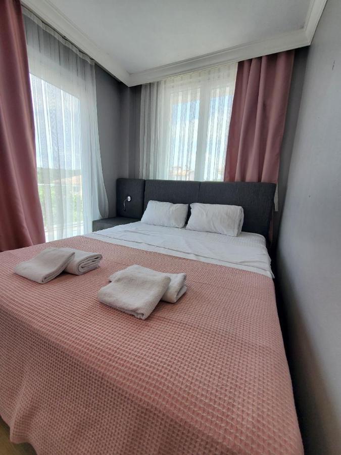 5 Mins To Airport Private Villa Room อิสตันบูล ภายนอก รูปภาพ